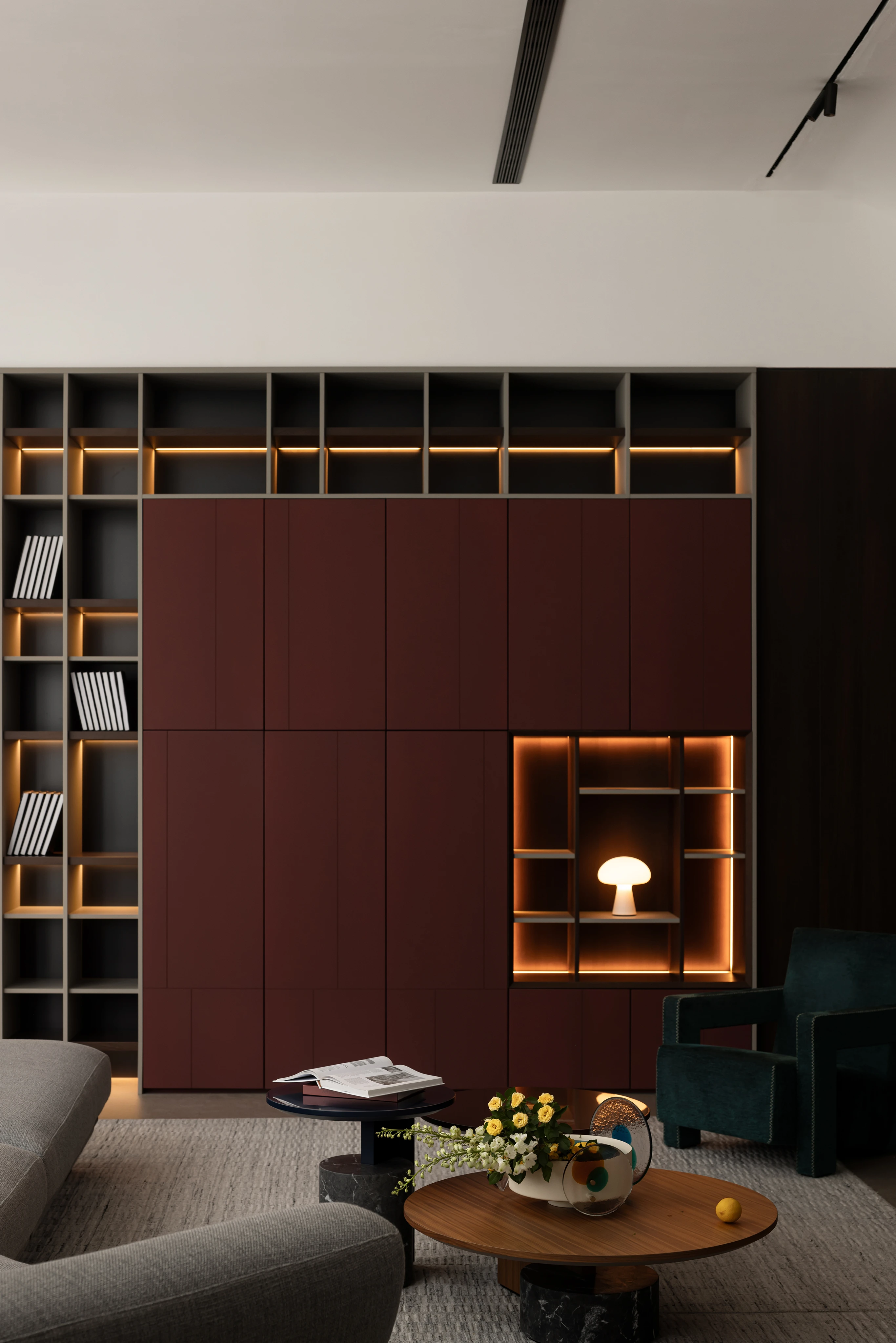 Royana x Cassina 西安旗舰店