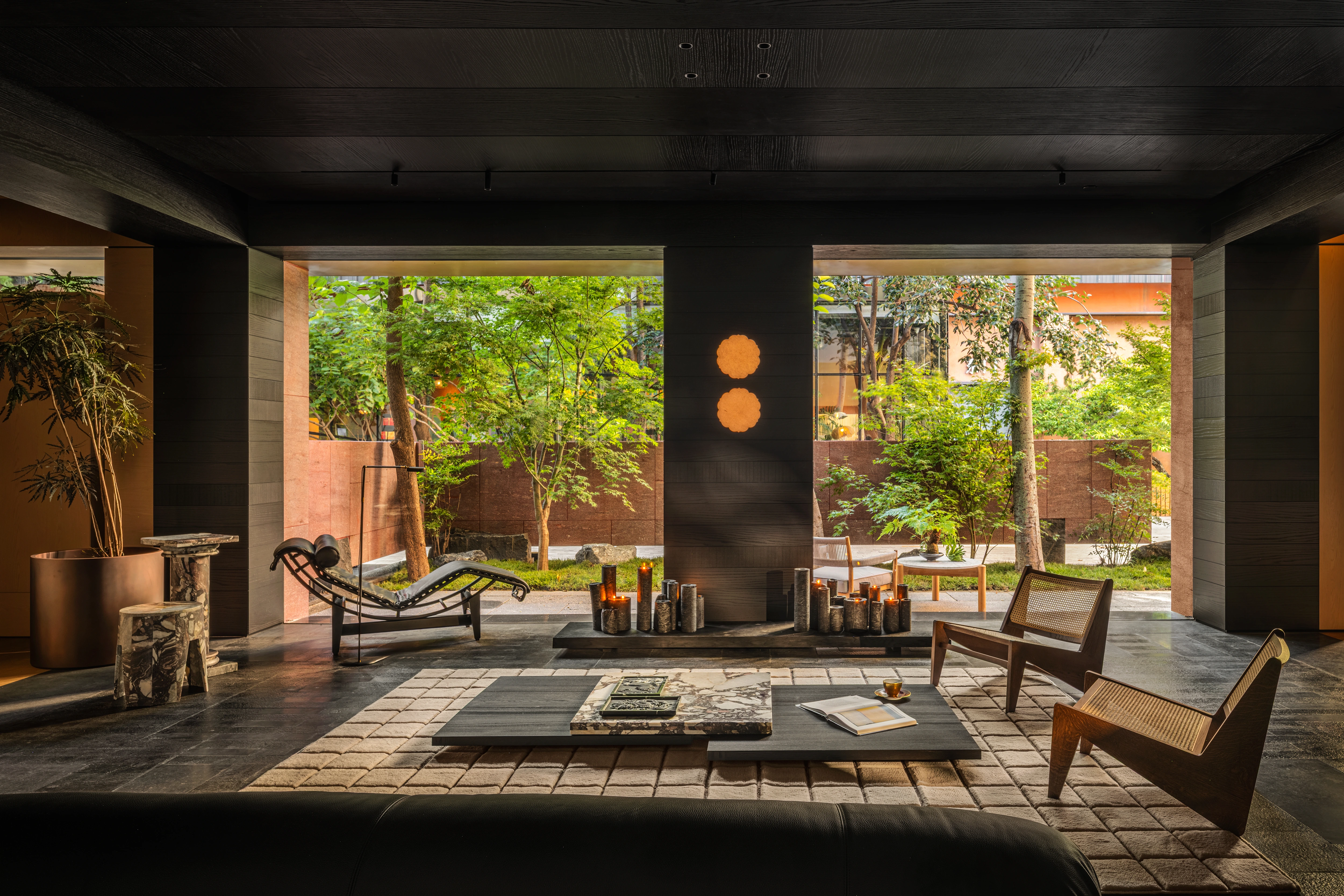 HAUS ROYANA BEIJING